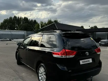 Toyota Sienna 2010 года за 11 000 000 тг. в Алматы – фото 3