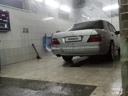 Mercedes-Benz E 280 1994 года за 1 900 000 тг. в Кызылорда – фото 3