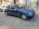 Mercedes-Benz C 180 2003 года за 3 000 000 тг. в Усть-Каменогорск