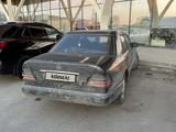Mercedes-Benz E 200 1993 года за 1 100 000 тг. в Алматы – фото 3