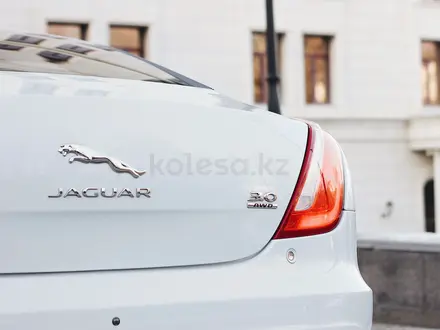 Jaguar XJ 2019 года за 30 000 000 тг. в Алматы – фото 10