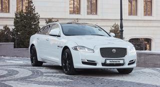 Jaguar XJ 2019 года за 30 000 000 тг. в Алматы