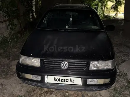 Volkswagen Passat 1994 года за 890 000 тг. в Шымкент