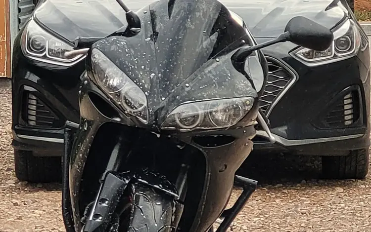 Yamaha  YZF-R1 2006 года за 2 700 000 тг. в Астана