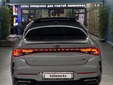 Kia K5 2021 года за 10 500 000 тг. в Алматы – фото 2