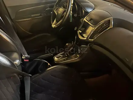 Chevrolet Cruze 2014 года за 2 700 000 тг. в Алматы – фото 3