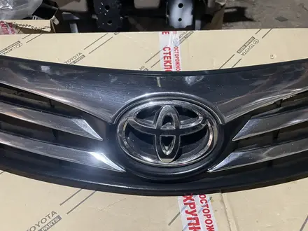 Решетка радиатора на Toyota Corolla за 7 007 тг. в Шымкент – фото 3