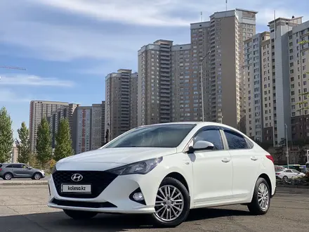 Hyundai Accent 2020 года за 8 111 111 тг. в Астана