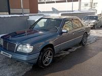 Mercedes-Benz E 280 1993 годаfor2 800 000 тг. в Алматы
