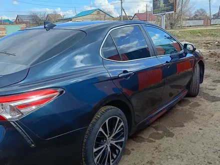 Toyota Camry 2021 года за 14 300 000 тг. в Уральск – фото 8