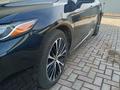 Toyota Camry 2021 года за 14 300 000 тг. в Уральск – фото 7