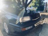 Volkswagen Vento 1993 годаfor1 250 000 тг. в Караганда