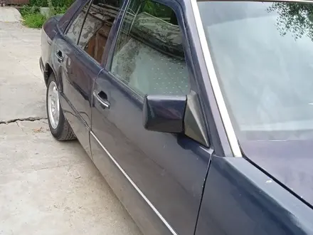 Mercedes-Benz E 200 1990 года за 1 200 000 тг. в Алматы – фото 2