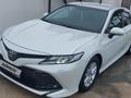 Toyota Camry 2020 года за 13 000 000 тг. в Актау