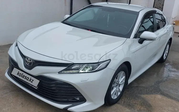 Toyota Camry 2020 года за 13 000 000 тг. в Актау