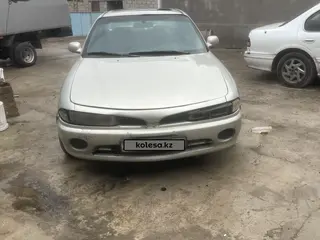 Mitsubishi Galant