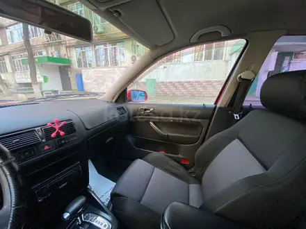 Volkswagen Golf 2001 года за 2 400 000 тг. в Тараз – фото 4