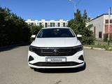 Volkswagen Polo 2021 года за 8 430 000 тг. в Уральск – фото 2