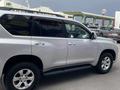 Toyota Land Cruiser Prado 2010 года за 14 200 000 тг. в Алматы – фото 19