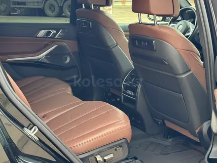 BMW X7 2021 года за 41 500 000 тг. в Астана – фото 14
