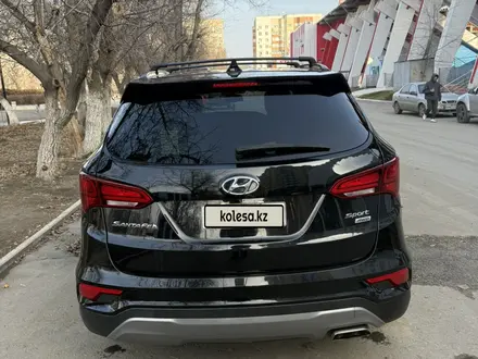 Hyundai Santa Fe 2016 года за 6 500 000 тг. в Актобе – фото 5