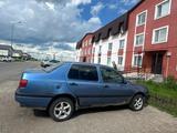 Volkswagen Vento 1993 года за 500 000 тг. в Астана – фото 3