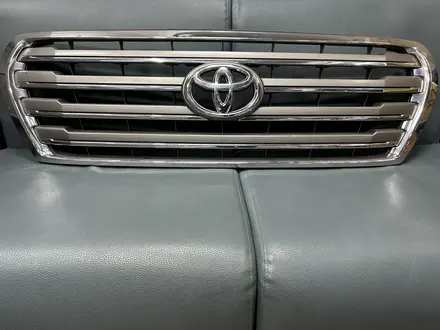 Решотка Toyota Land Cruiser 200 за 50 000 тг. в Алматы