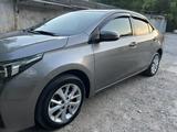 Toyota Corolla 2014 года за 6 300 000 тг. в Шымкент – фото 2