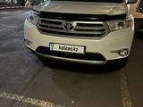 Toyota Highlander 2013 года за 14 000 000 тг. в Астана