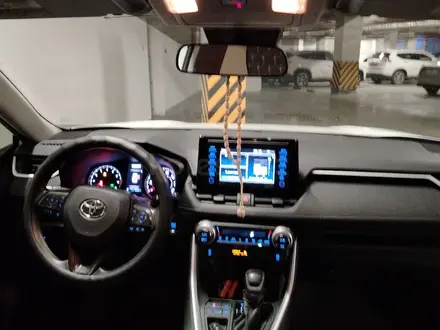 Toyota RAV4 2021 года за 13 500 000 тг. в Астана – фото 13