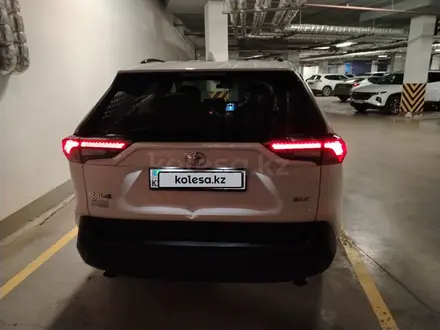 Toyota RAV4 2021 года за 13 500 000 тг. в Астана – фото 24