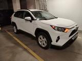 Toyota RAV4 2021 годаүшін13 500 000 тг. в Астана – фото 4