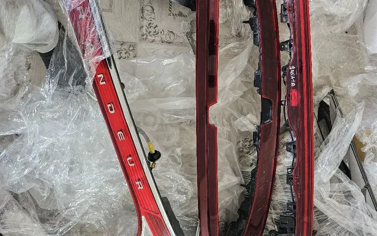 Фонарь багажника оригинал от полного комплектацииүшін150 000 тг. в Астана