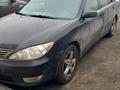 Toyota Camry 2002 годаүшін3 500 000 тг. в Атырау – фото 3