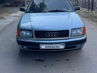 Audi 100