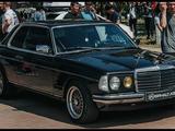 Mercedes-Benz E 230 1983 годаүшін8 000 000 тг. в Караганда – фото 3