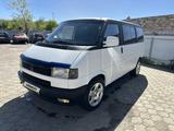 Volkswagen Multivan 1993 года за 2 950 000 тг. в Караганда