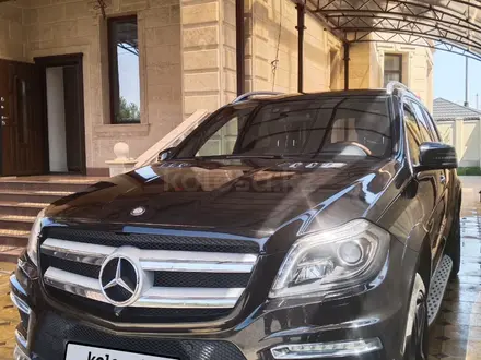 Mercedes-Benz GL 500 2013 года за 14 700 000 тг. в Алматы – фото 2