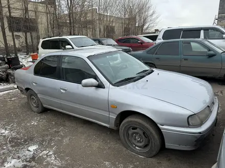 Nissan Primera 1995 года за 550 000 тг. в Караганда – фото 2