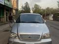 Kia Carnival 2002 года за 2 600 000 тг. в Алматы