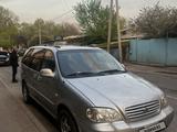 Kia Carnival 2002 года за 2 600 000 тг. в Алматы – фото 3