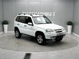 Chevrolet Niva 2015 года за 3 450 000 тг. в Атырау – фото 2