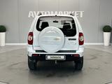 Chevrolet Niva 2015 года за 3 450 000 тг. в Атырау – фото 4