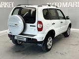 Chevrolet Niva 2015 года за 3 450 000 тг. в Атырау – фото 5