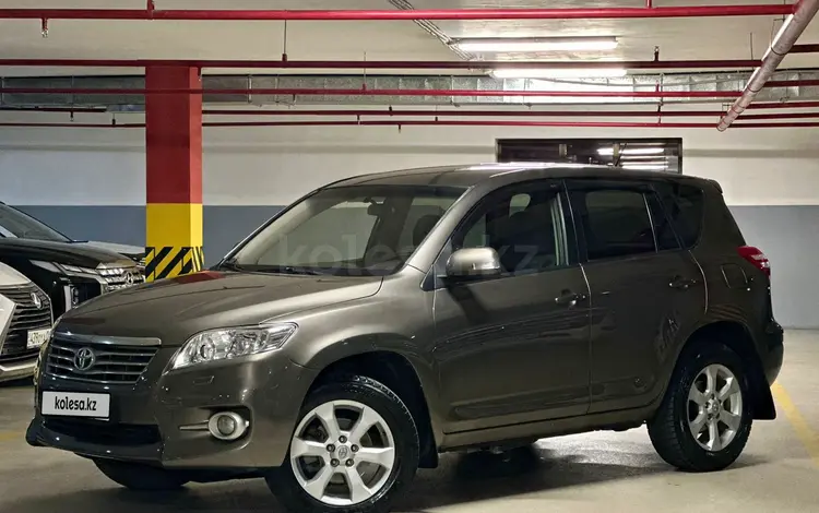 Toyota RAV4 2012 года за 8 100 000 тг. в Астана