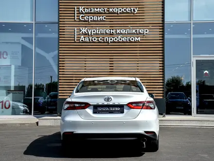 Toyota Camry 2023 года за 17 190 000 тг. в Тараз – фото 4