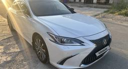 Lexus ES 250 2019 года за 21 500 000 тг. в Шымкент – фото 2