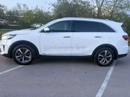 Kia Sorento 2018 года за 12 800 000 тг. в Актау – фото 17
