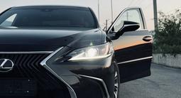 Lexus ES 250 2021 года за 24 500 000 тг. в Алматы – фото 4