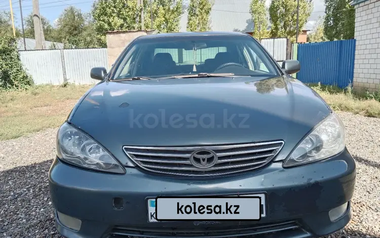 Toyota Camry 2003 годаfor5 500 000 тг. в Актобе